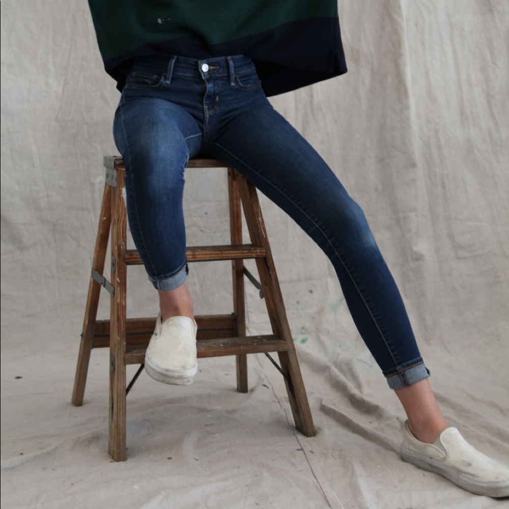 Levi’s 710 skinny denim jeans size 24